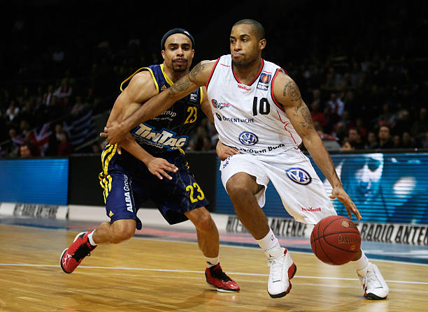 运动员开出 运动员开出